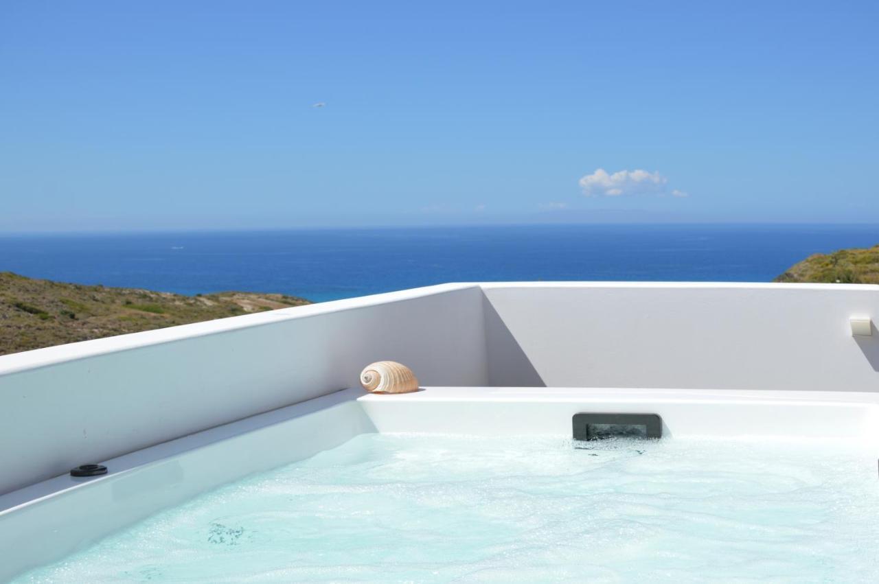 Milos Zen Suites Adamantas  Bagian luar foto